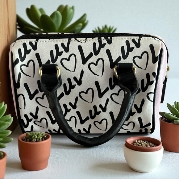Betsey Johnson Black and White 'Luv' Cosmetic Bag - Picture 2 of 8